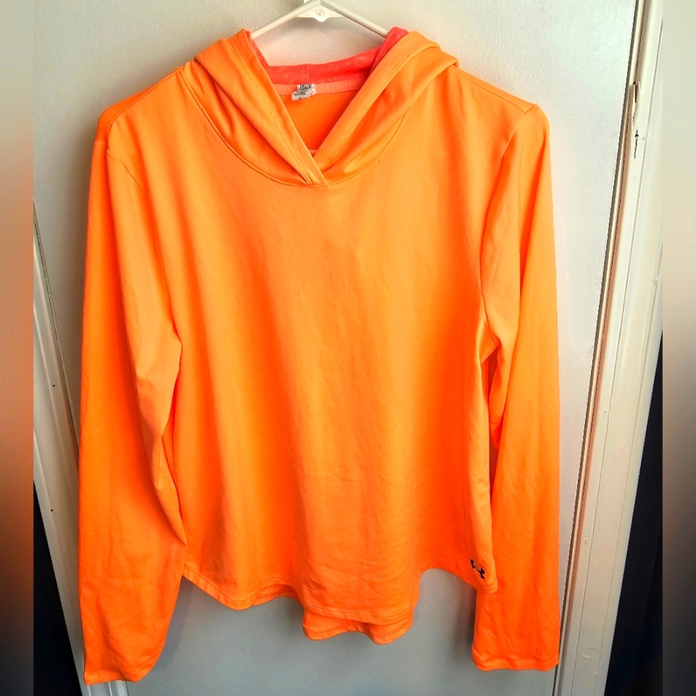 Under Armour hooded long sleeve top